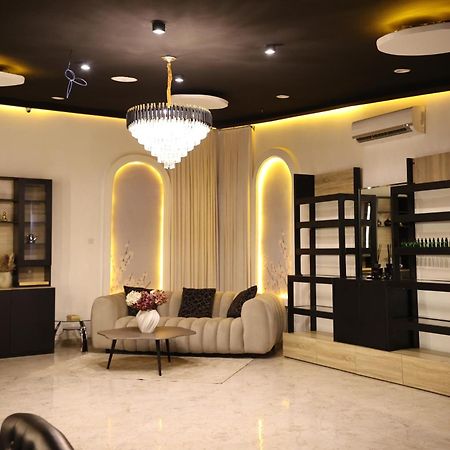 Johnwood Hotel By Bolton Abuja Esterno foto